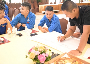 DÁM ĐỔI MỚI VÀ TẠO SỰ KHÁC BIỆT ĐỂ NÂNG CAO NĂNG LỰC CẠNH TRANH TRONG GIỚI TRẺ